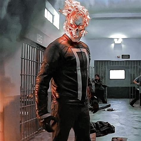 robbie reyes|motoqueiro fantasma agentes da shield.